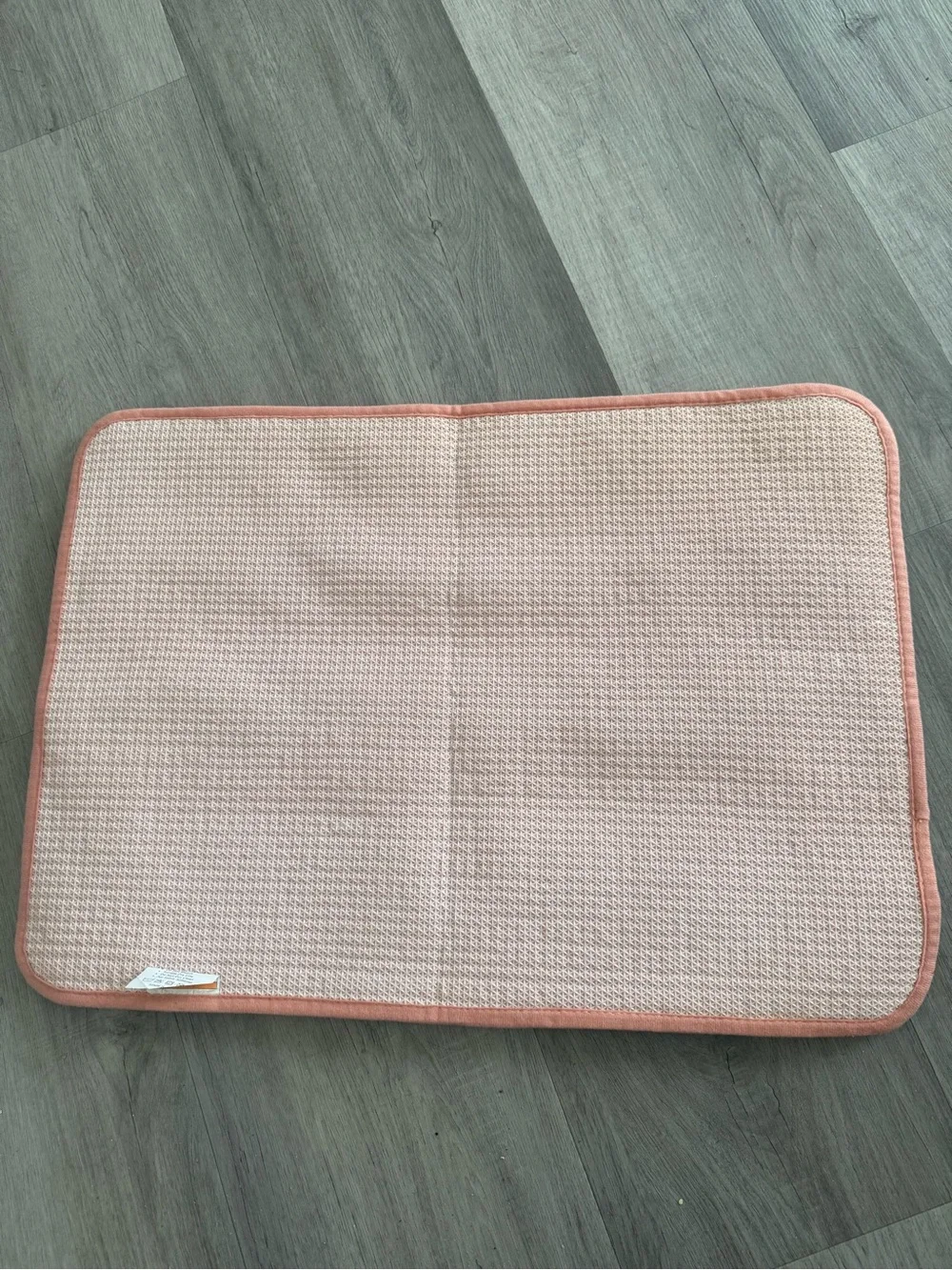 ❤️ Coral Pink Chenille Bath Mat with Non-Slip Backing